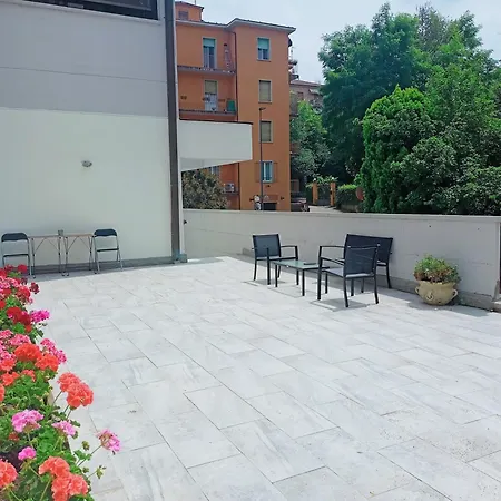 Rizzoli 3* بولونيا